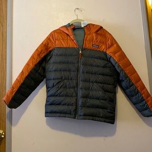 Boys Patagonia reversible down hooded sweater